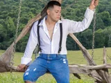 AaronXXX25