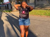 BIGCURVYBOOTY