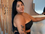 EmilyLevis33