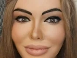 HungNCurvy
