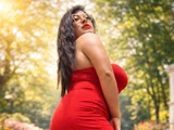 MiaaJoness18