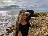 Mona_Plus