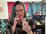 NikkiZee