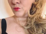 Nikkibigtits100