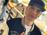TROYANO_2002