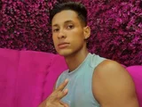 Tom_Strong18